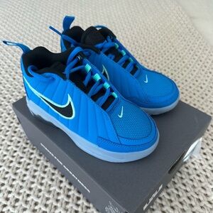 Nike little Kids LeBron Witness 9 Shoes